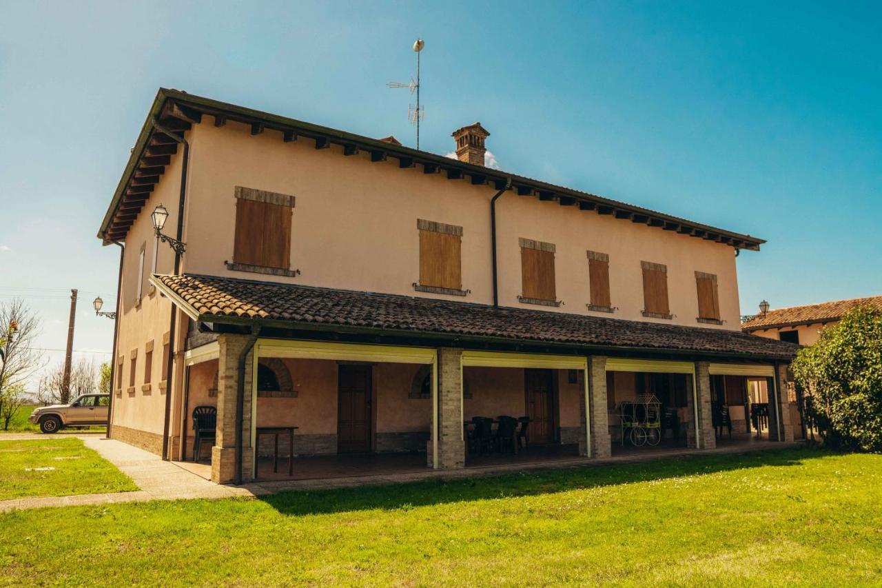 Agriturismo Garzole Кастельфранко-Емілія Екстер'єр фото